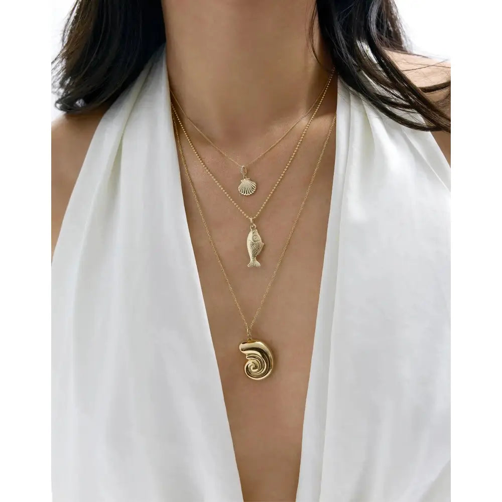Stunning Nautilus Shell Pendant - Embrace Ocean Elegance.