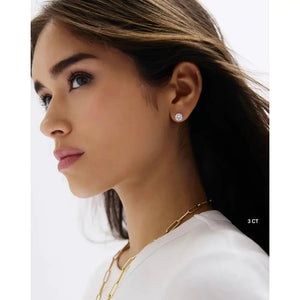 Stunning Round Diamond Stud Earrings for Timeless Elegance.