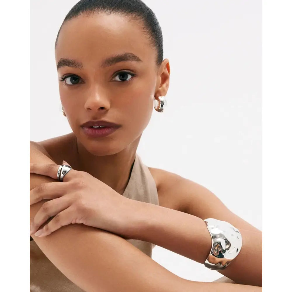 Stylish Hammered Cuff Bracelet - Elevate Your Accessory Game!.