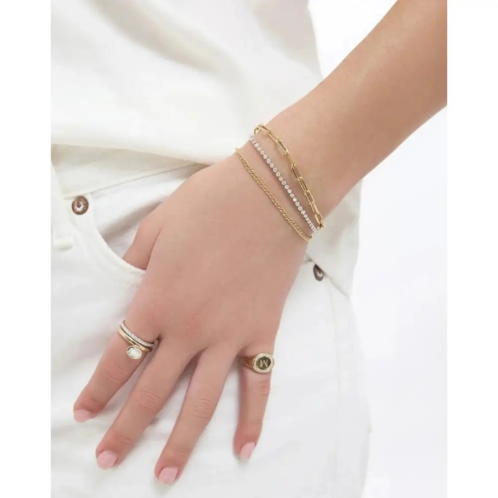 Stylish Paperclip Chain Bracelet - Modern Elegance for Every Occasion.