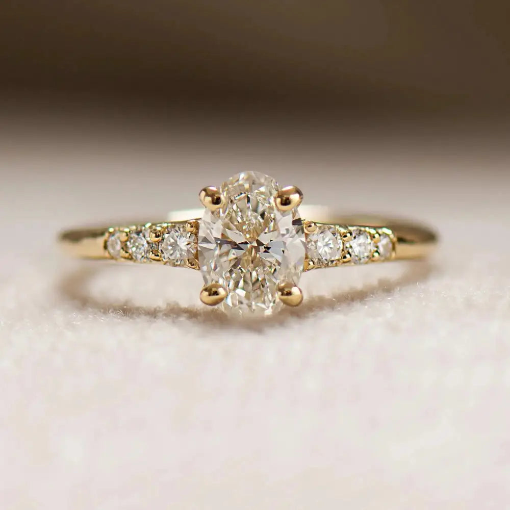 Tapered Oval Ring, 14K / 18K Yellow Gold Ring, Oval Cut Diamond, Thin Engagement Ring, Minimal Ring, Modern Ring , Delicate Ring, Oval Ring
