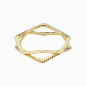 Vintage 1975 Bow Ring – Timeless Elegance and Charm.