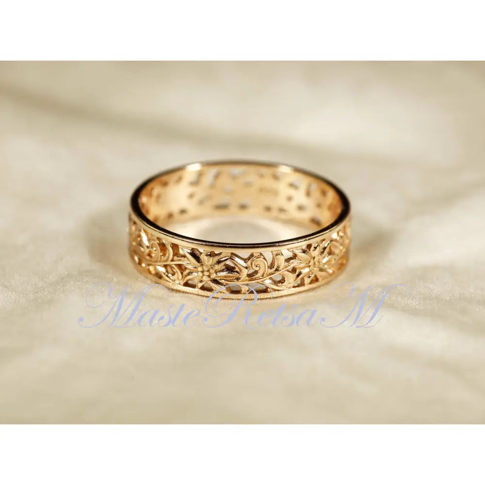 ZP160- Handmade Sterling Silver Openwork Pattern Floral Ring: 18K Gold Vermeil Vintage Band